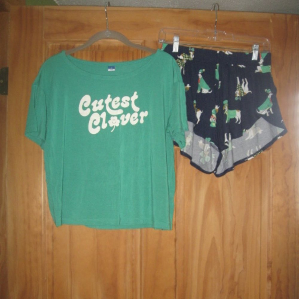Old Navy Sunday Sleep "Cutest Clover" Short Sleeve Pajama Top & Matching Shorts